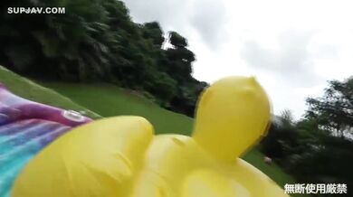 房地产李总千金，身材丰满 表情可爱 豪宅被无套输出两次 操的巨乳哗哗 爽叫不停 抽搐翻白眼 内射